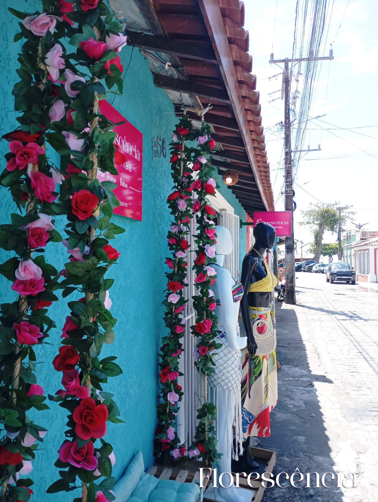 Fachada da loja Florescência Moda em Porto Seguro